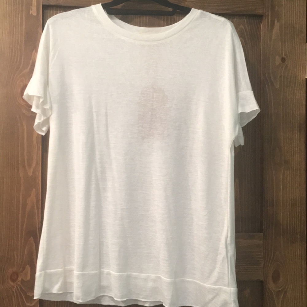 Flutter sleeve top